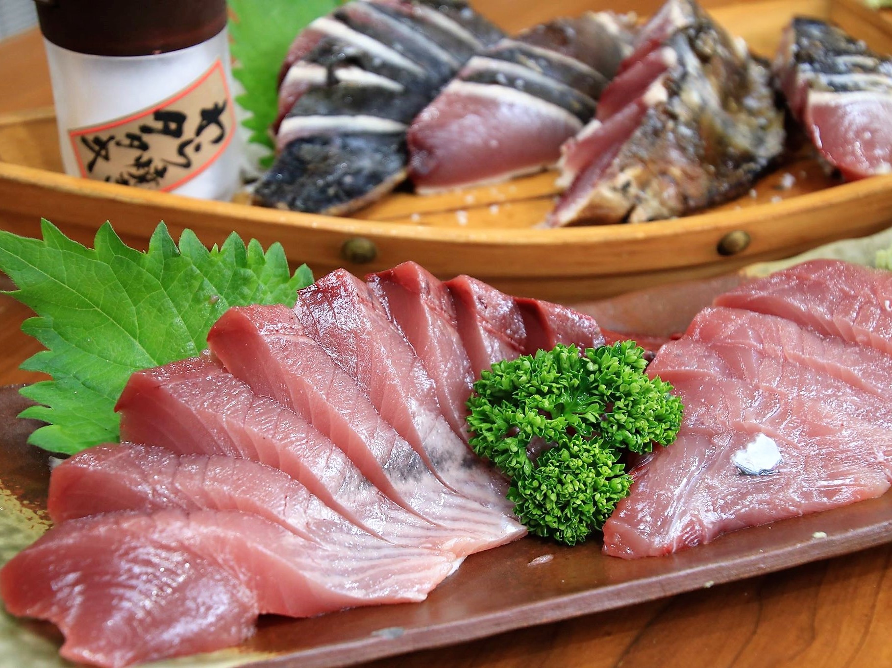 カツオ様 魚市場直送の藁焼きカツオのタタキ3-4人前 | 高知県四万十町