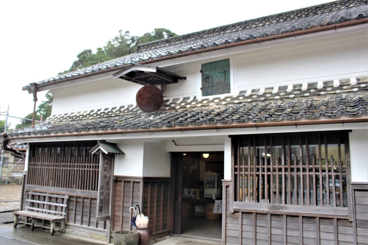 高知最古の酒蔵で愉しむ地元の食と酒！高知県中土佐町「西岡酒造 