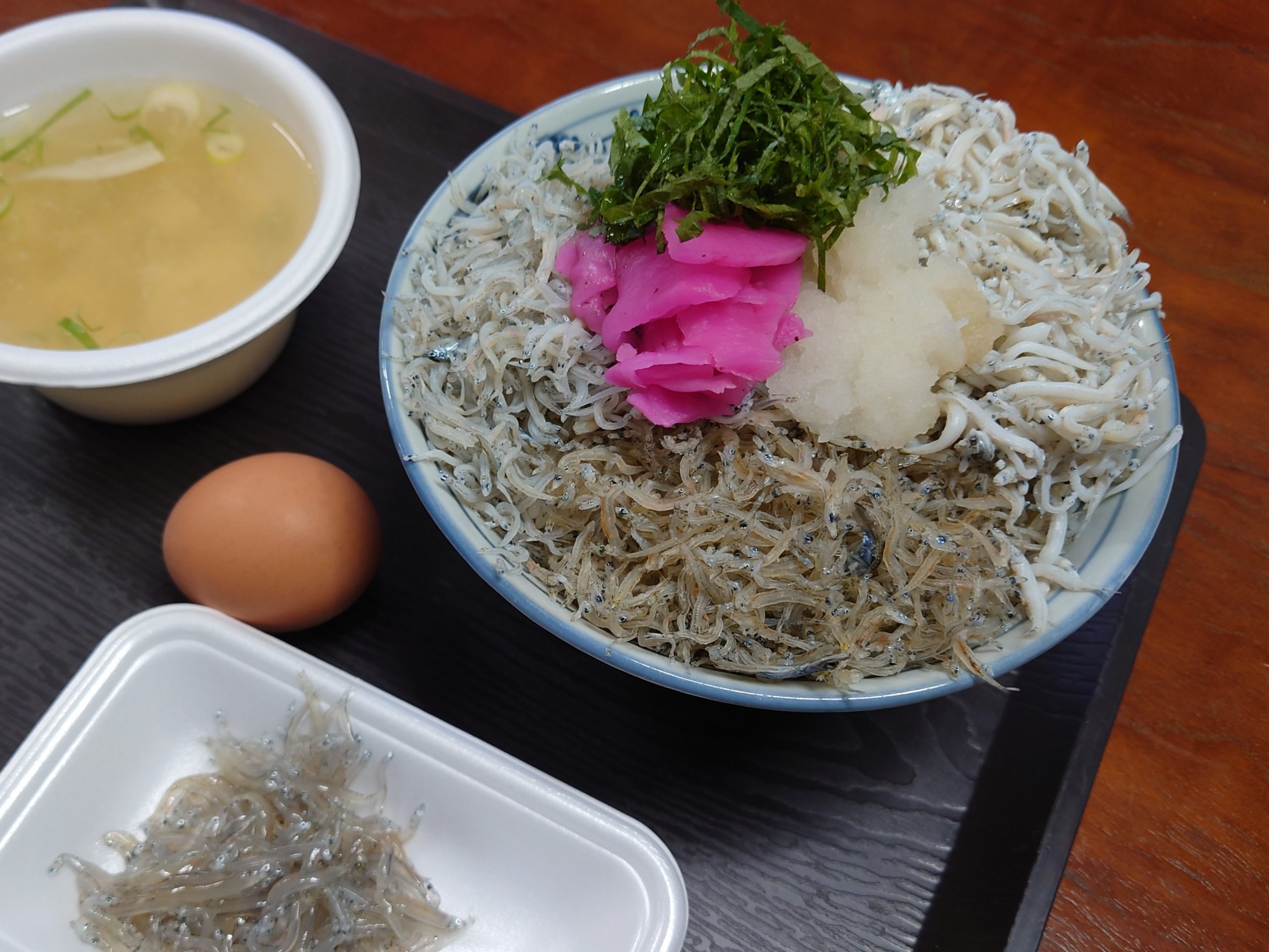 土佐角弘海産」超新鮮なしらすが盛り放題！「のっけ放題 釜あげ しらす
