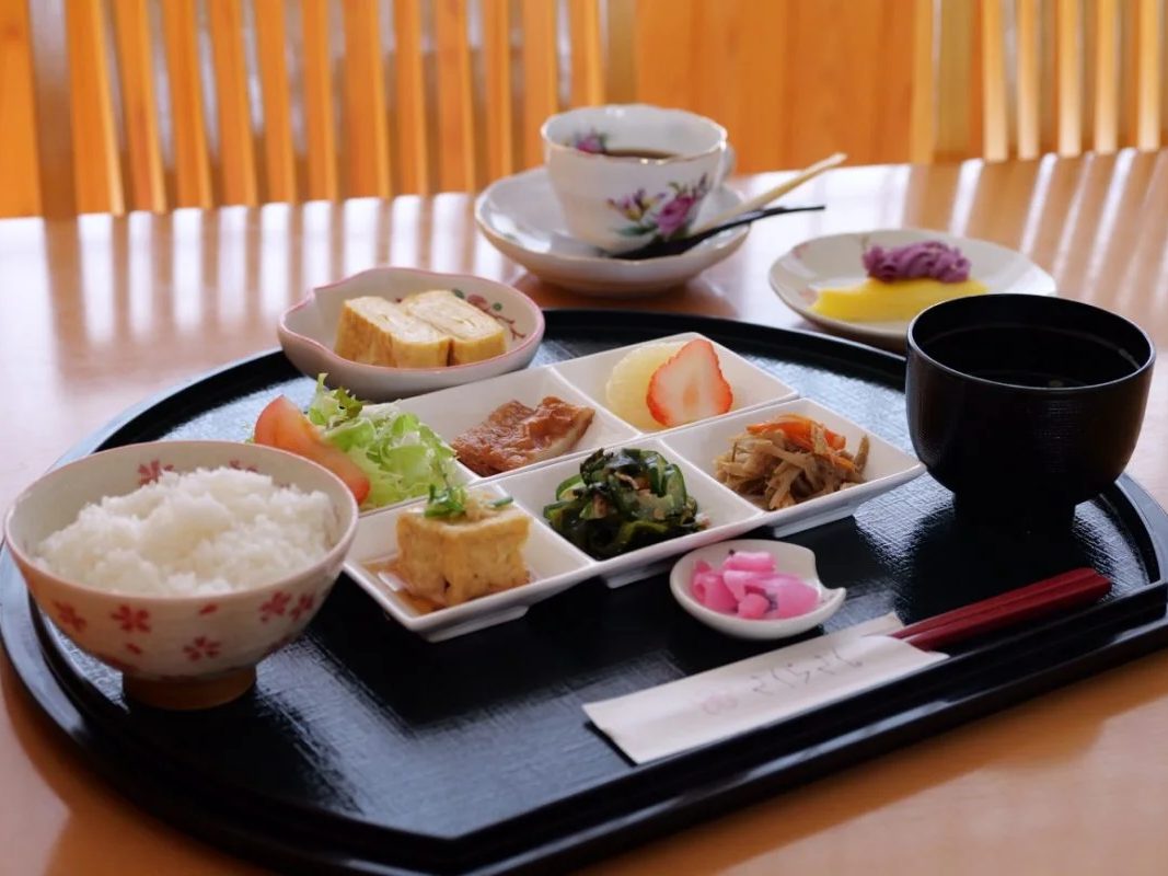 高知市「甘味茶寮 さくらさく。」うららかな陽気に包まれるような